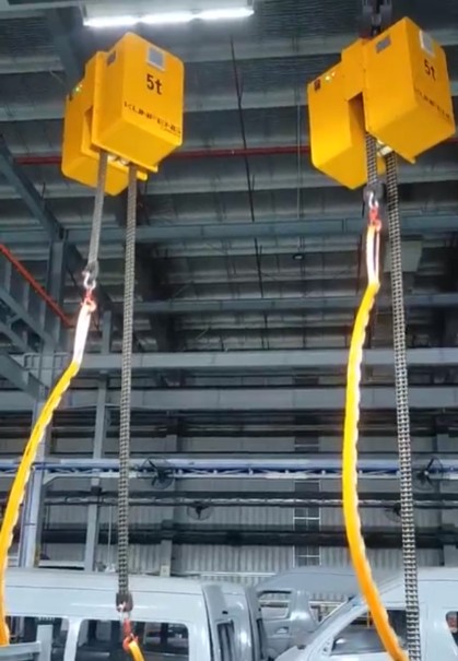 Load turning device for overhead crane